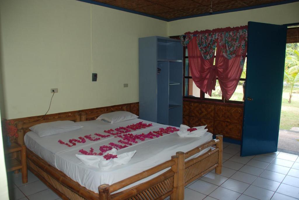 Kalipayan Beach Resort & Atlantis Dive Center 邦劳 客房 照片