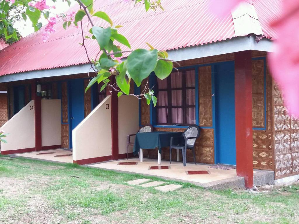 Kalipayan Beach Resort & Atlantis Dive Center 邦劳 外观 照片