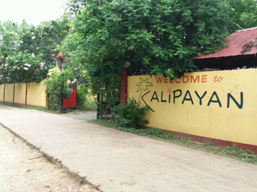 Kalipayan Beach Resort & Atlantis Dive Center 邦劳 外观 照片
