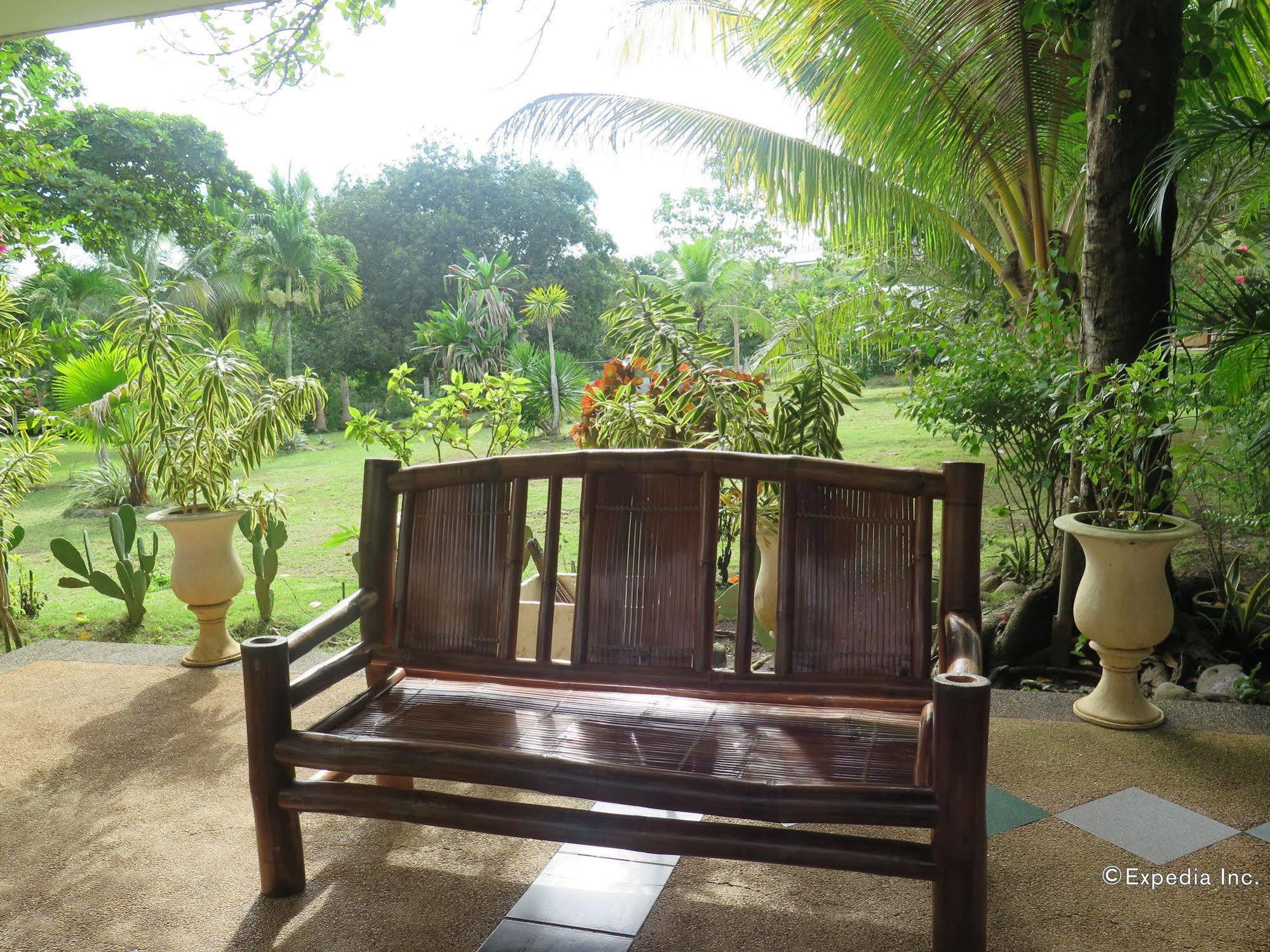 Kalipayan Beach Resort & Atlantis Dive Center 邦劳 外观 照片