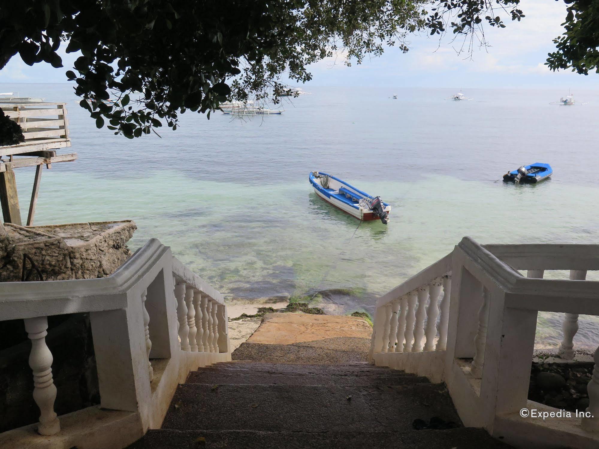 Kalipayan Beach Resort & Atlantis Dive Center 邦劳 外观 照片